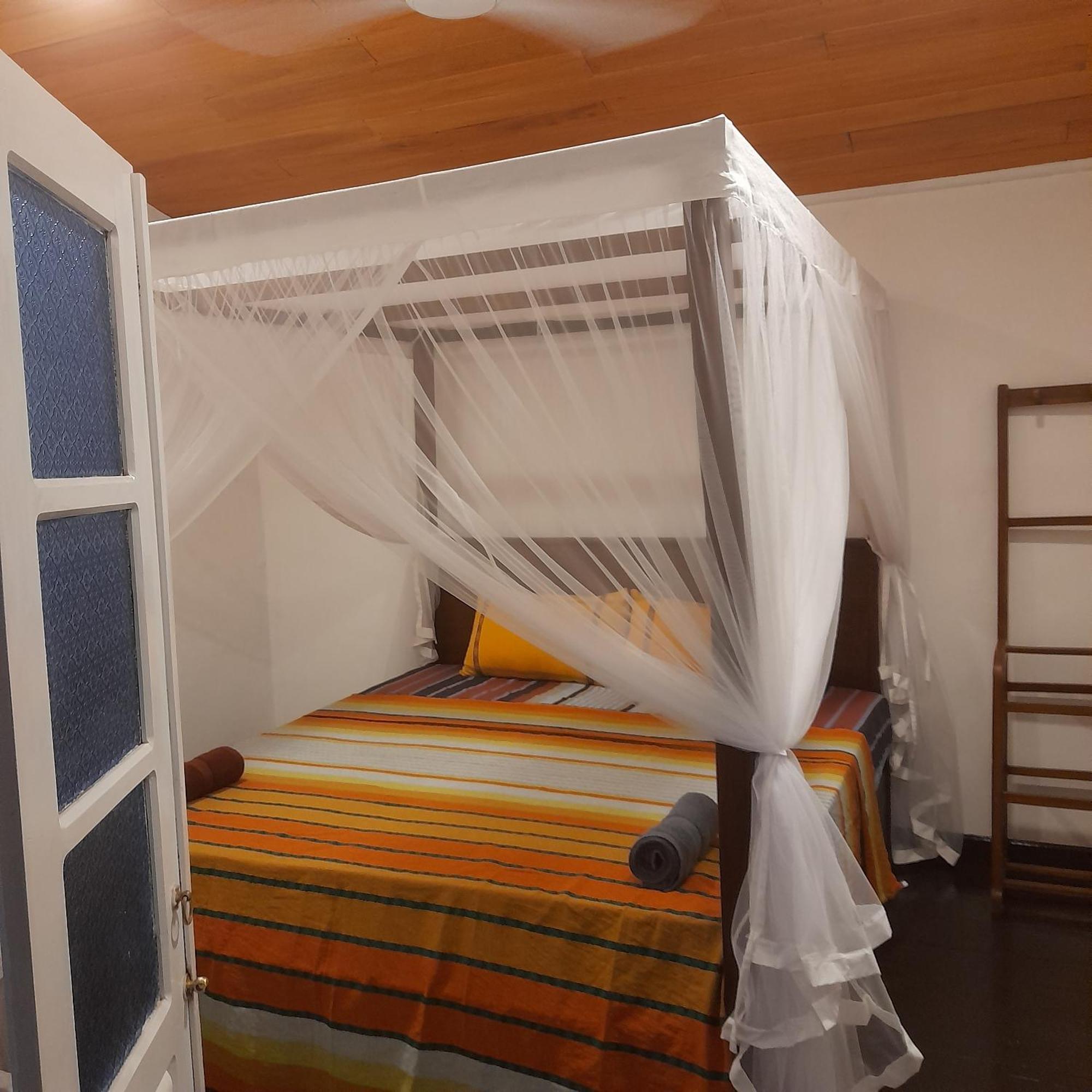 Shoba Traveller'S Tree Homes Stay Galle Bagian luar foto